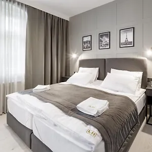 3* Aparthotel L11, Limanowskiego