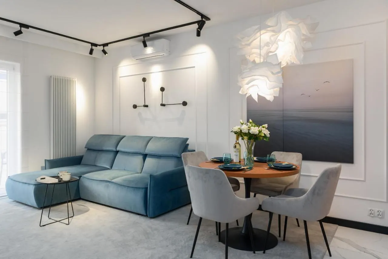 Wilczak Apartment With Free Garage Poznan By Noclegi Renters