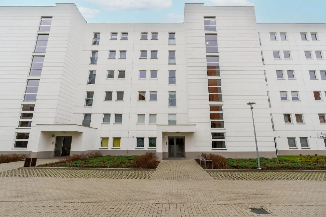 Wilczak Apartment With Free Garage Poznan By Noclegi Renters 0*,